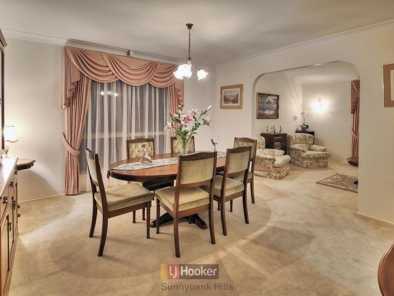 5 Alphitonia Crescent, Sunnybank Hills QLD 4109