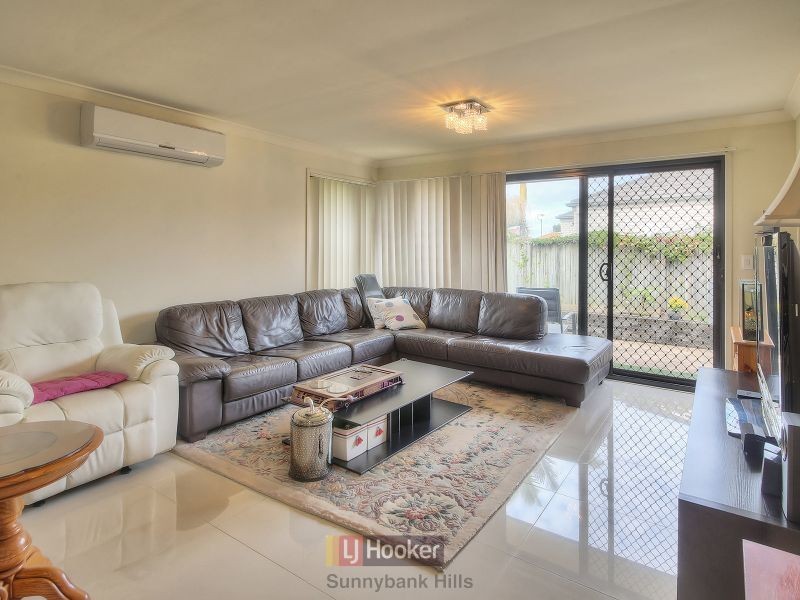 2 Hampshire Court, Calamvale QLD 4116