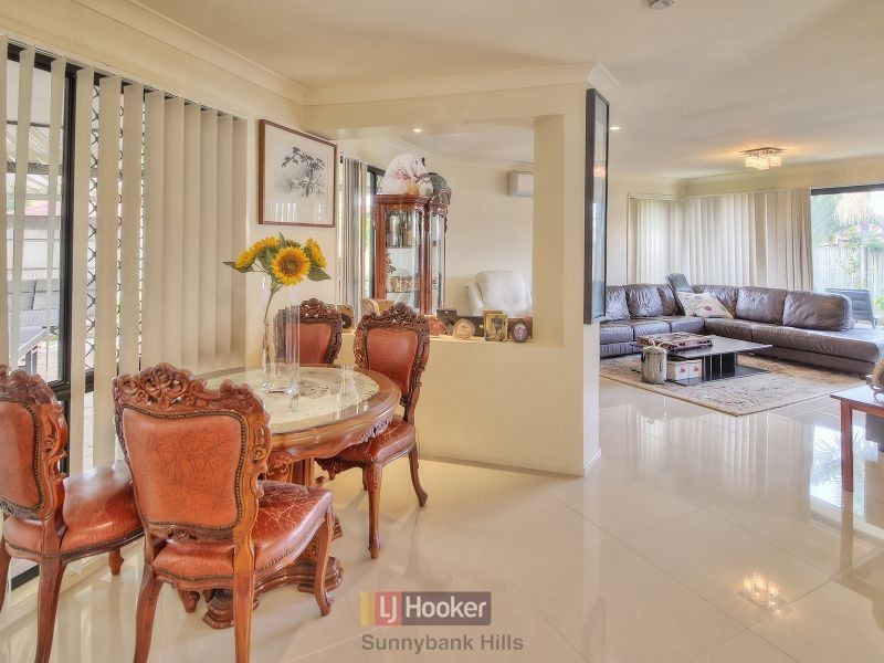 2 Hampshire Court, Calamvale QLD 4116
