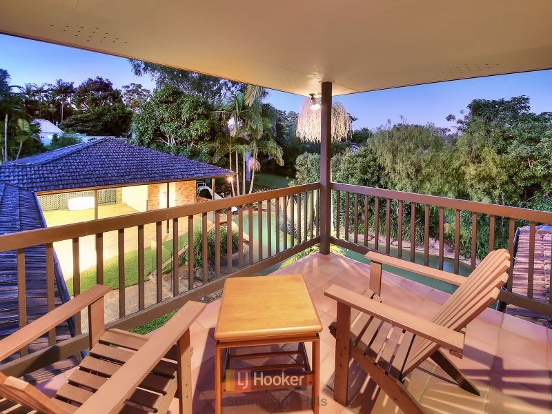 8 Gleneagles Court, Sunnybank QLD 4109