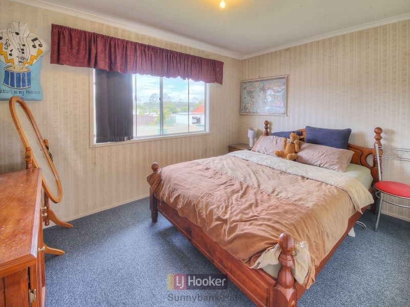 10 Kenny Street, Woodridge QLD 4114