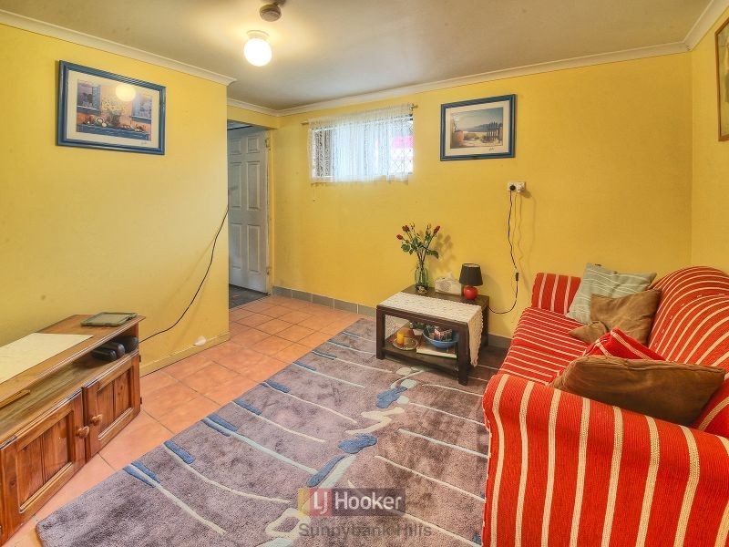 10 Kenny Street, Woodridge QLD 4114