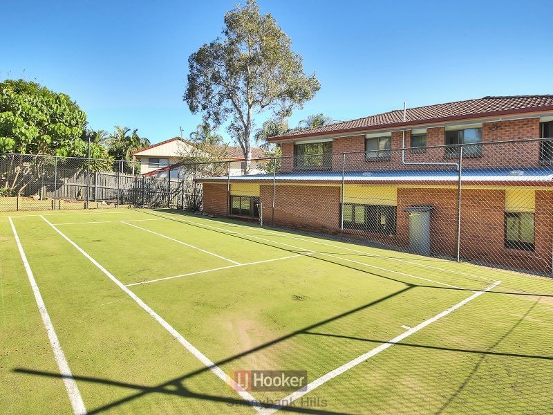 10 Sasha Street, Robertson QLD 4109