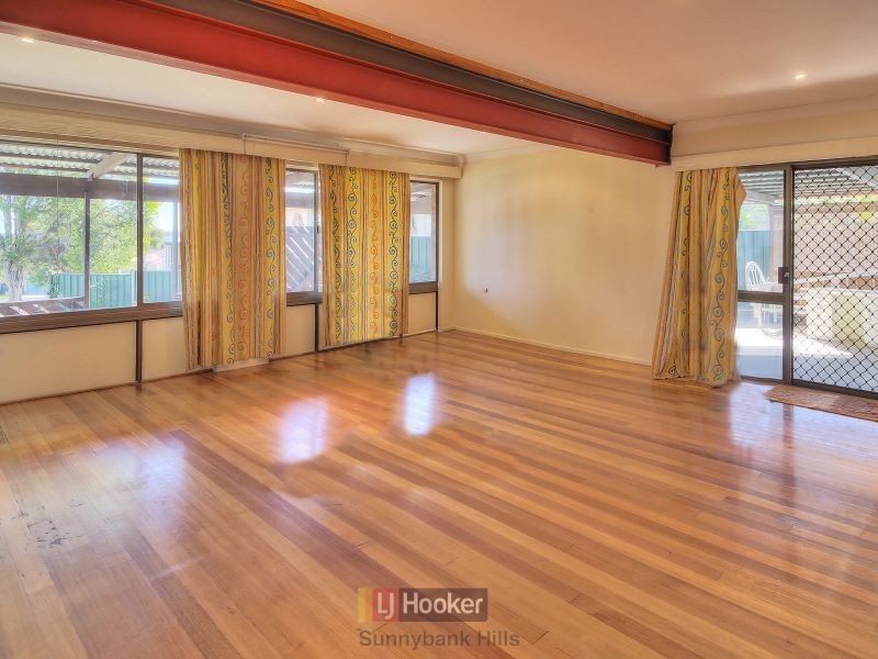 10 Sasha Street, Robertson QLD 4109