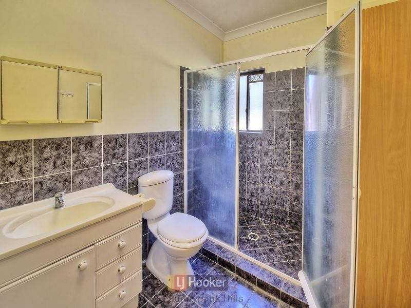 10 Sasha Street, Robertson QLD 4109