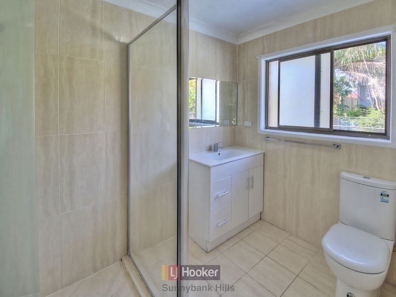 10 Sasha Street, Robertson QLD 4109