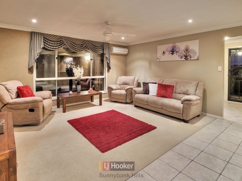 3 Wellington Place, Parkinson QLD 4115