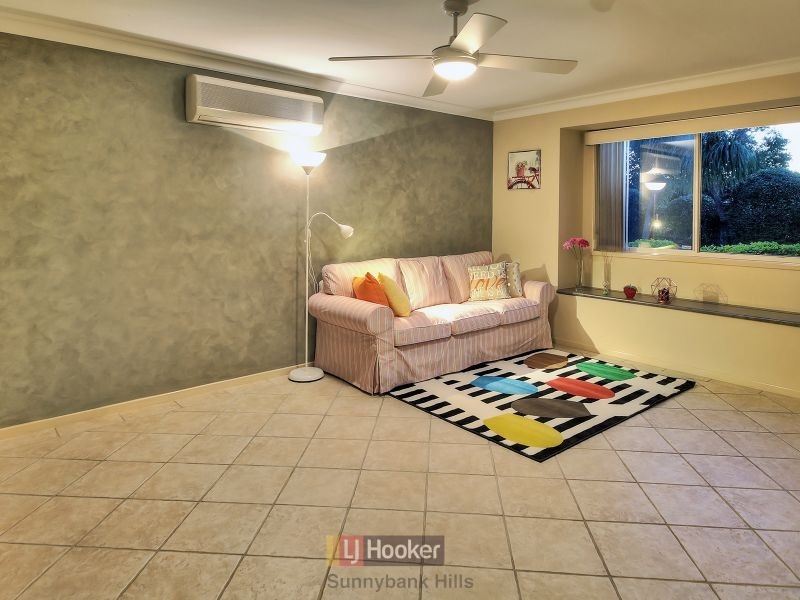 3 Wellington Place, Parkinson QLD 4115