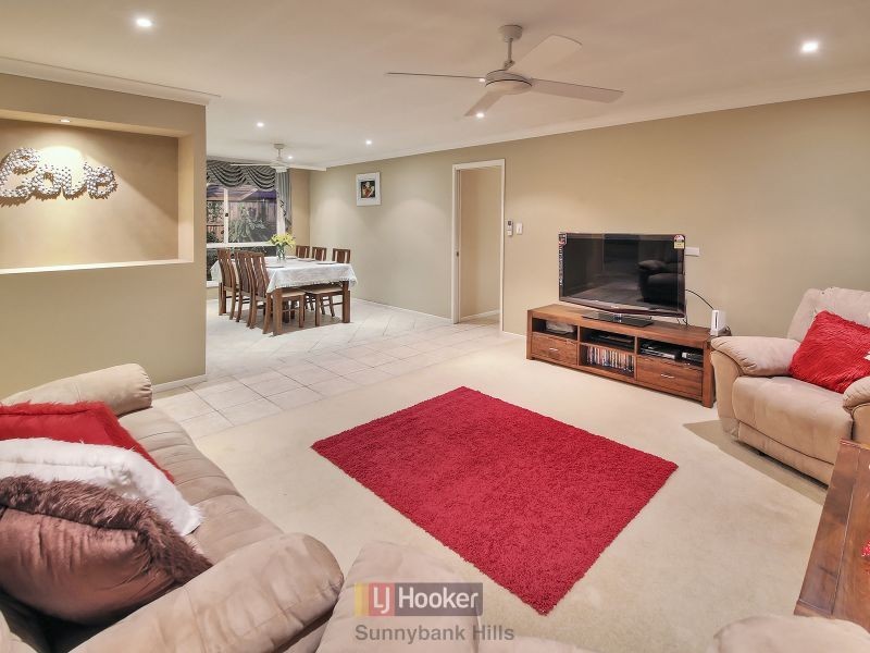 3 Wellington Place, Parkinson QLD 4115