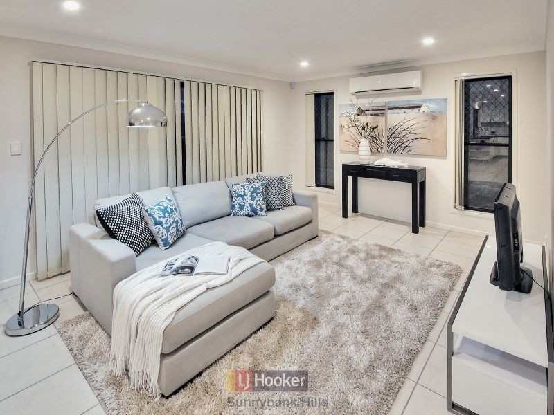 11 Meadowbank Court, Calamvale QLD 4116