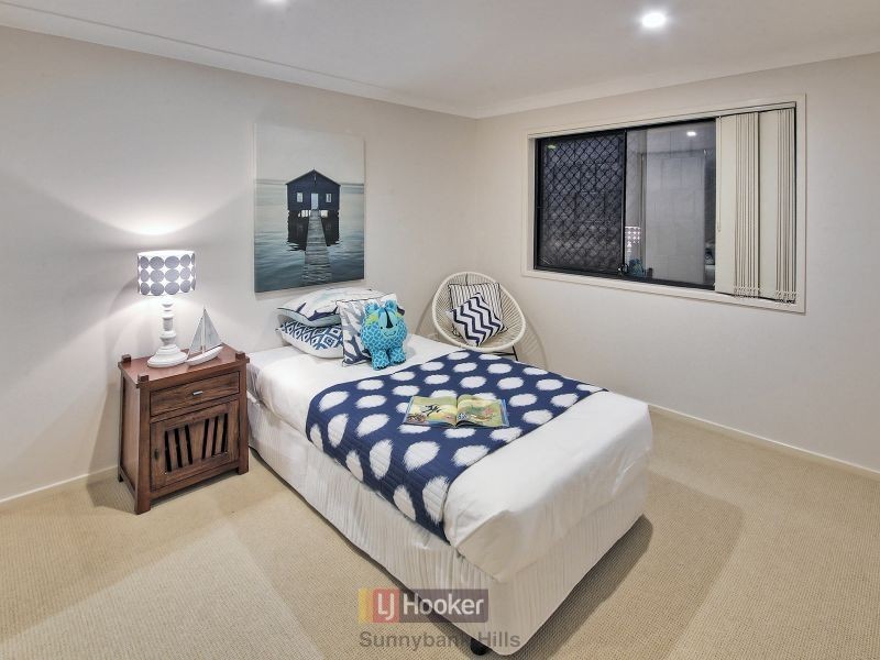 11 Meadowbank Court, Calamvale QLD 4116