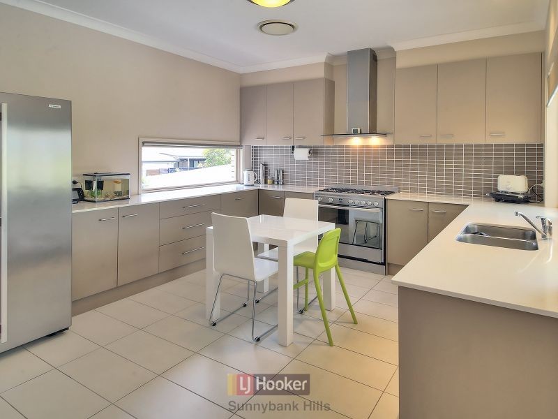 11 Tweeddale Circuit, Drewvale QLD 4116