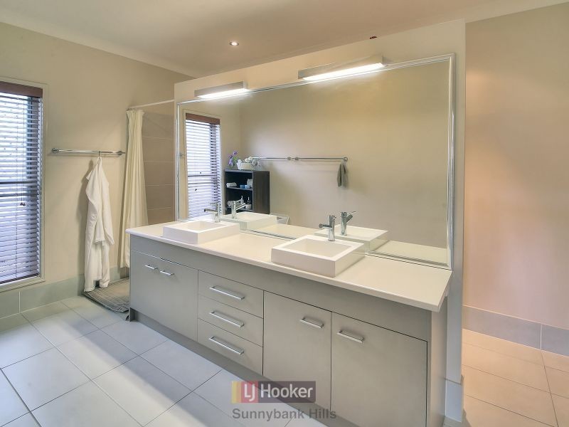 11 Tweeddale Circuit, Drewvale QLD 4116