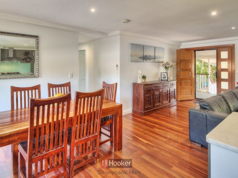 16 Liana Court, Regents Park QLD 4118