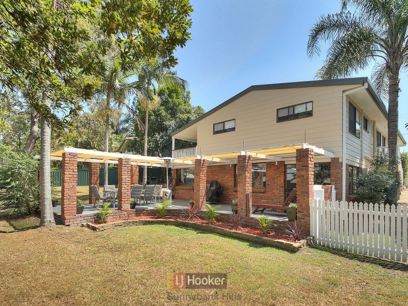 16 Liana Court, Regents Park QLD 4118