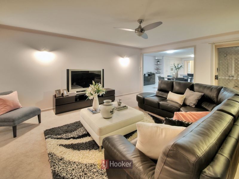 10 Jefferson Place, Stretton QLD 4116