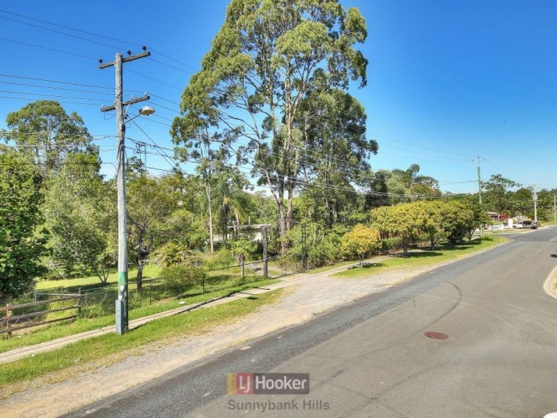 130 Peverell Street, Hillcrest QLD 4118