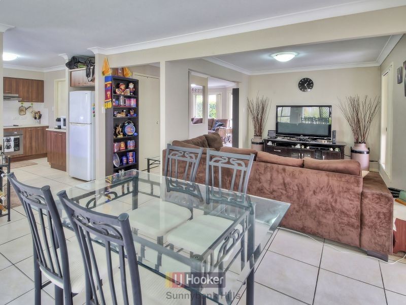 33 (Lot 85 Earnshaw Street, Calamvale QLD 4116