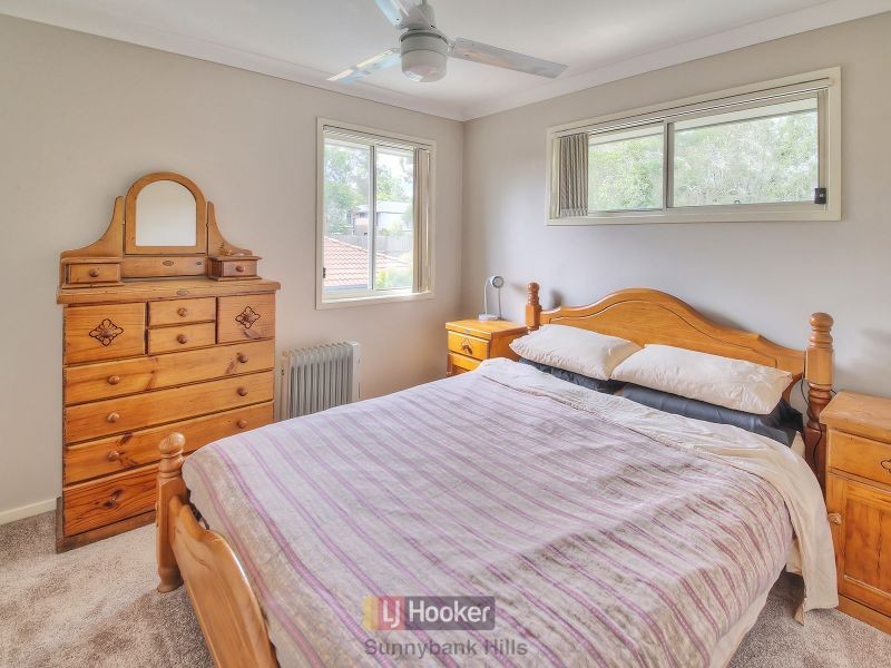 33 (Lot 85 Earnshaw Street, Calamvale QLD 4116