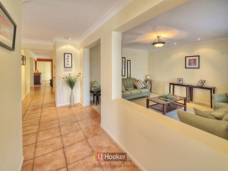 6 Silky Oak Court, Calamvale QLD 4116