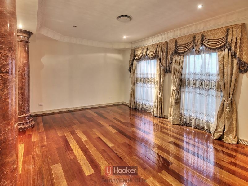 83 The Parkway, Stretton QLD 4116