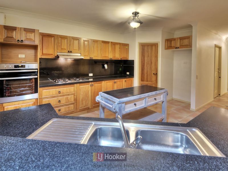 16 Oxford Place, Stretton QLD 4116