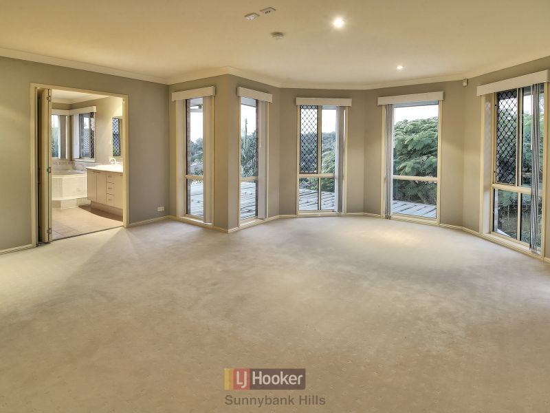 16 Oxford Place, Stretton QLD 4116