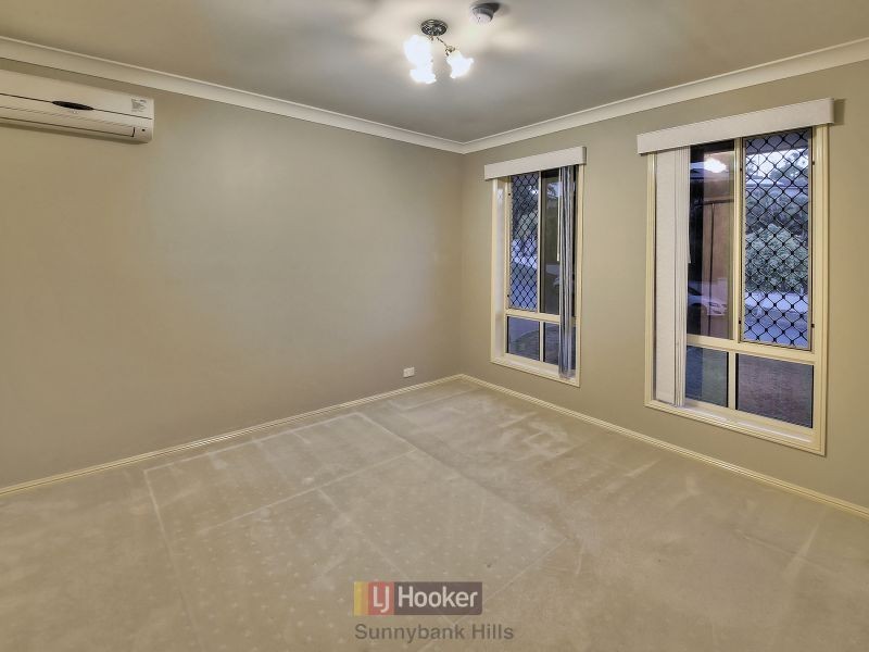 16 Oxford Place, Stretton QLD 4116