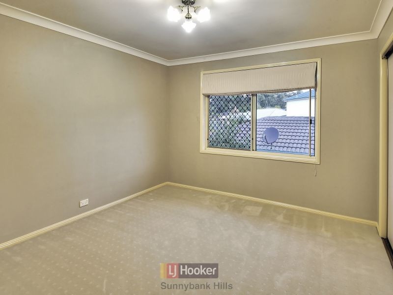 16 Oxford Place, Stretton QLD 4116