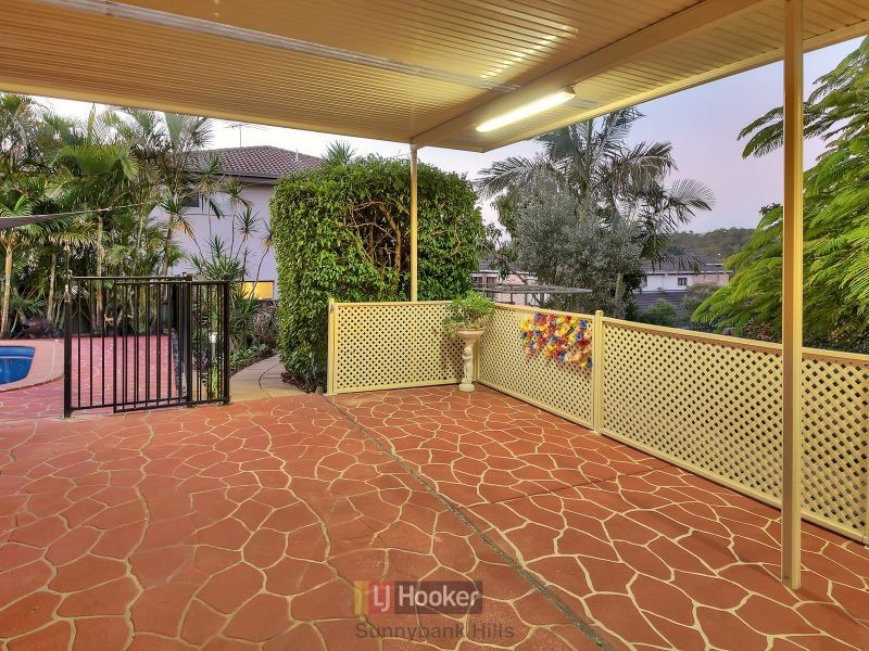 16 Oxford Place, Stretton QLD 4116
