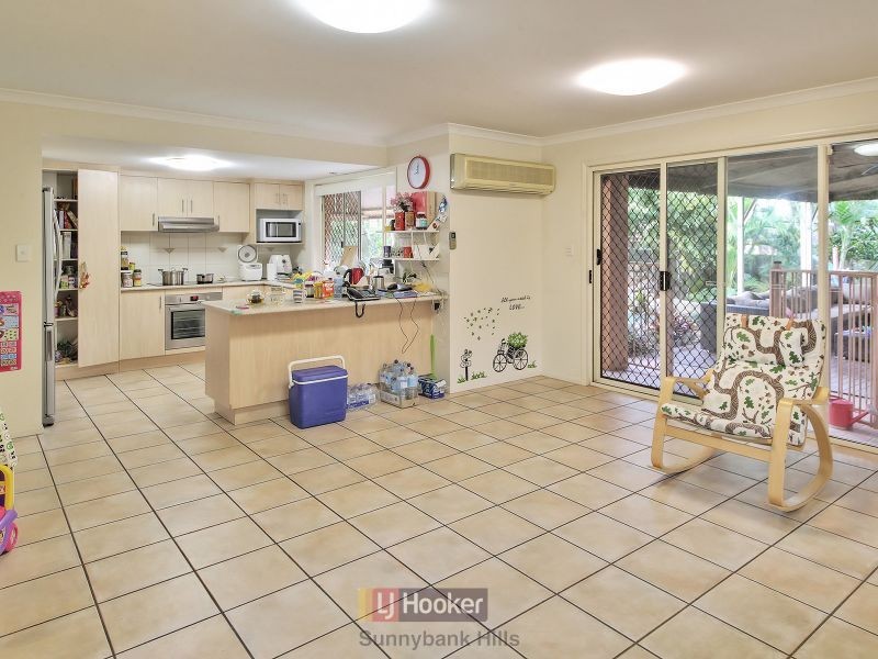 9 Byrony Place, Parkinson QLD 4115
