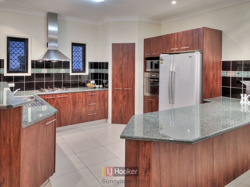 10 Lillydale Place, Calamvale QLD 4116