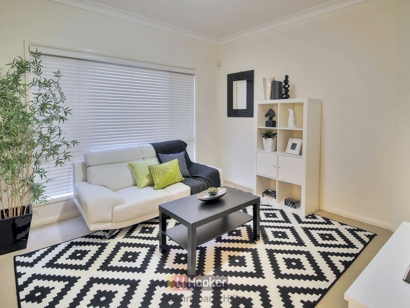 10 Lillydale Place, Calamvale QLD 4116