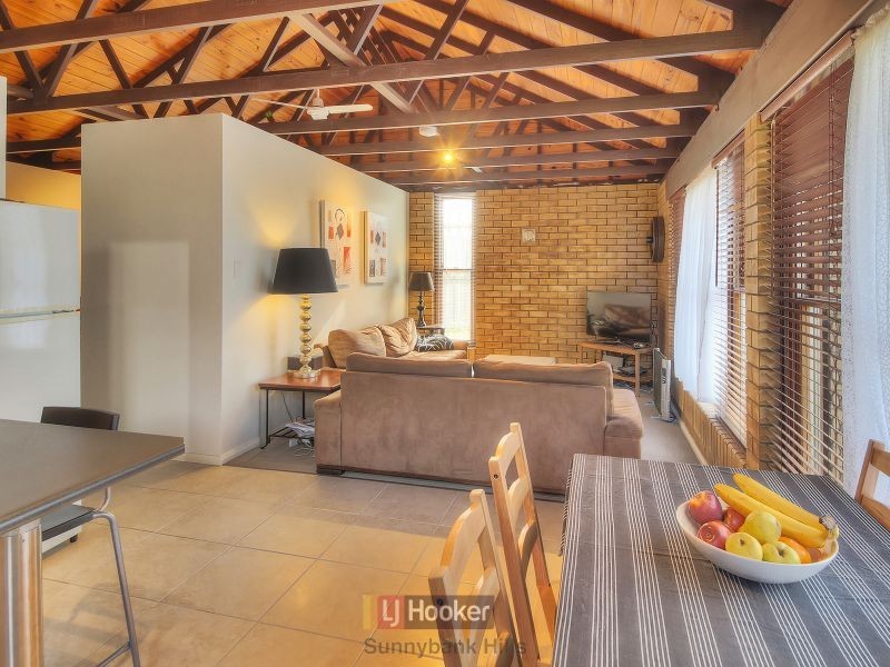 84 Maud Street, Sunnybank QLD 4109