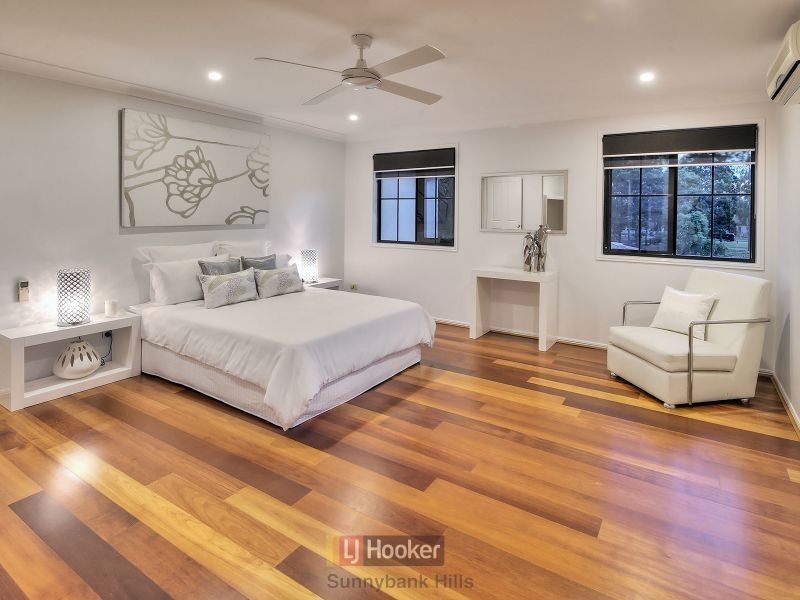 18 Victoria Crescent, Parkinson QLD 4115