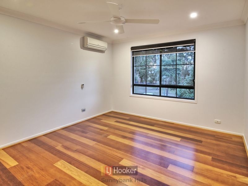 18 Victoria Crescent, Parkinson QLD 4115