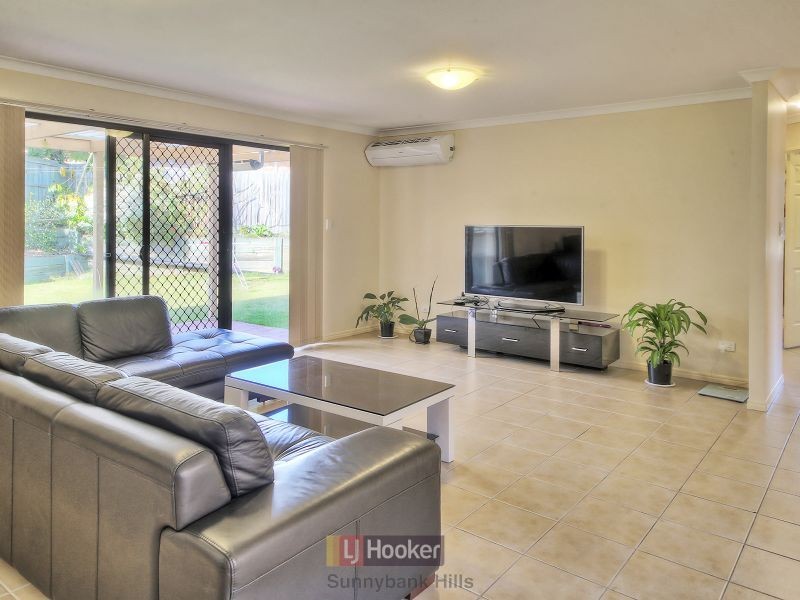 8 Winifred Street, Algester QLD 4115