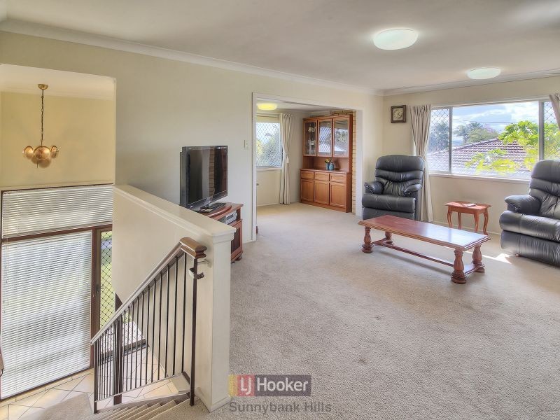 28 Dennistoun Street, Sunnybank Hills QLD 4109