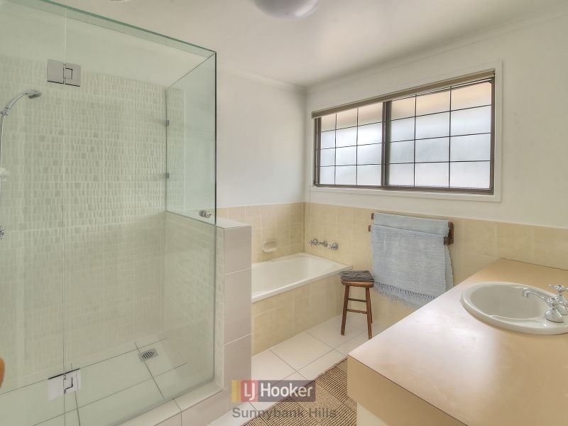 230 Bleasby Road, Eight Mile Plains QLD 4113