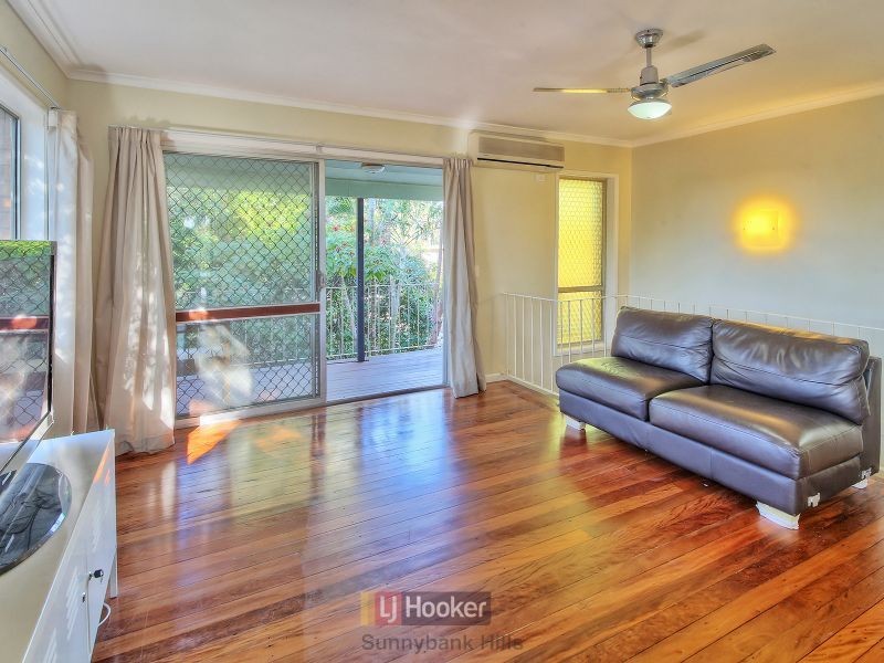 22 Kenny Street, Woodridge QLD 4114