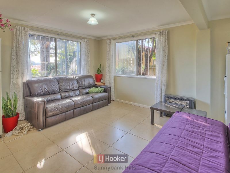 22 Kenny Street, Woodridge QLD 4114