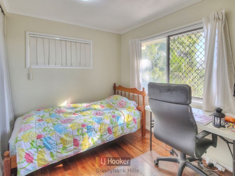 22 Kenny Street, Woodridge QLD 4114