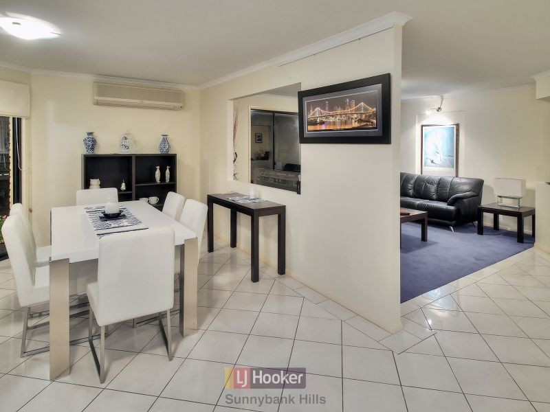 12 Newland Crescent, Parkinson QLD 4115