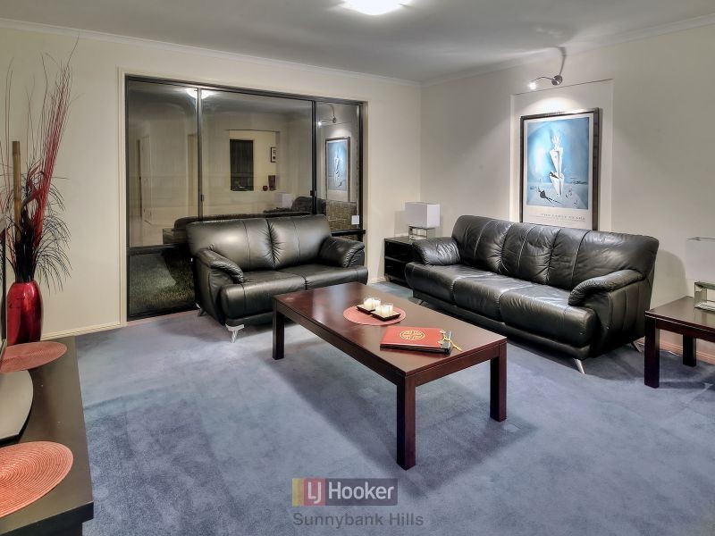 12 Newland Crescent, Parkinson QLD 4115