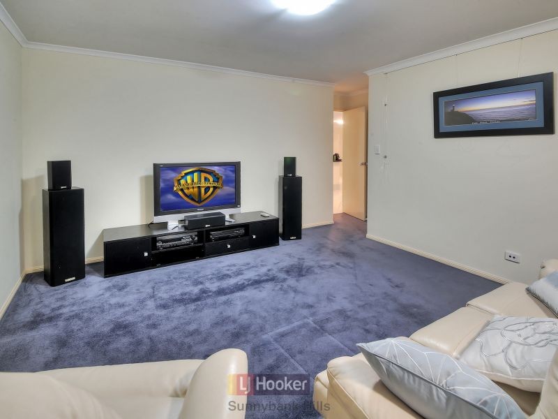 12 Newland Crescent, Parkinson QLD 4115