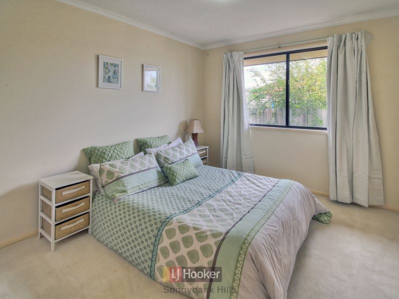 12 Newland Crescent, Parkinson QLD 4115