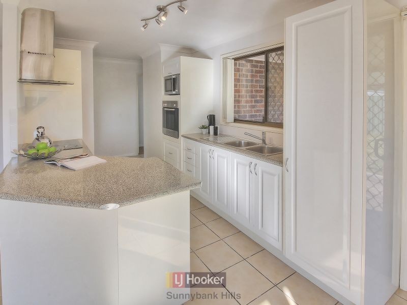 9 Cambooya Street, Sunnybank Hills QLD 4109