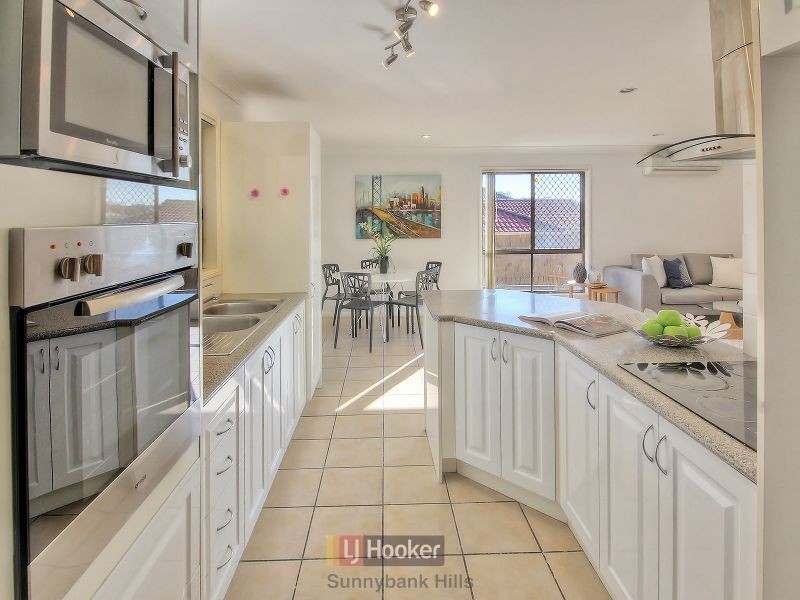 9 Cambooya Street, Sunnybank Hills QLD 4109