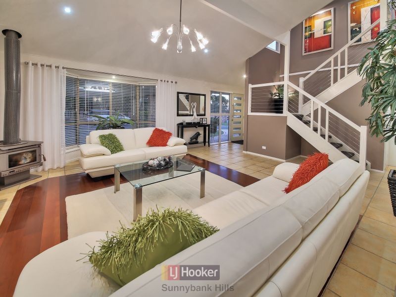 6 Lakkari Street, Eight Mile Plains QLD 4113