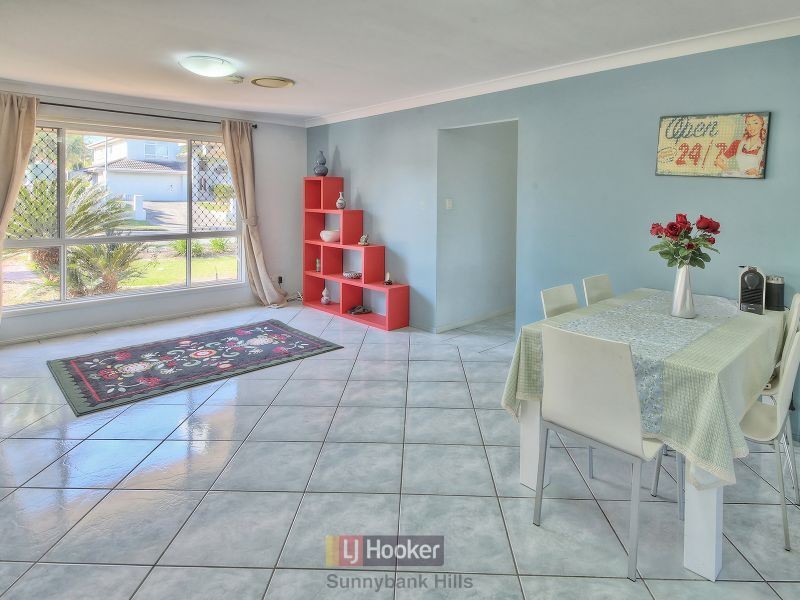 1 Golden Avenue, Calamvale QLD 4116